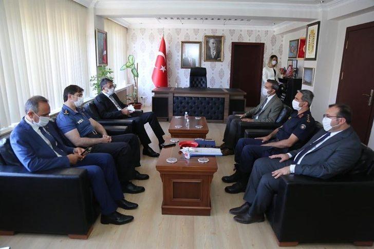 Vali Çelik’e Emet’te devam eden projeler anlatıldı G2