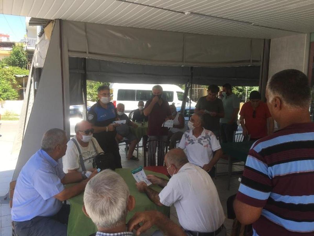 Mersin&rsquo;de vatandaşlar Covid-19&rsquo;a karşı bilgilendiriliyor
