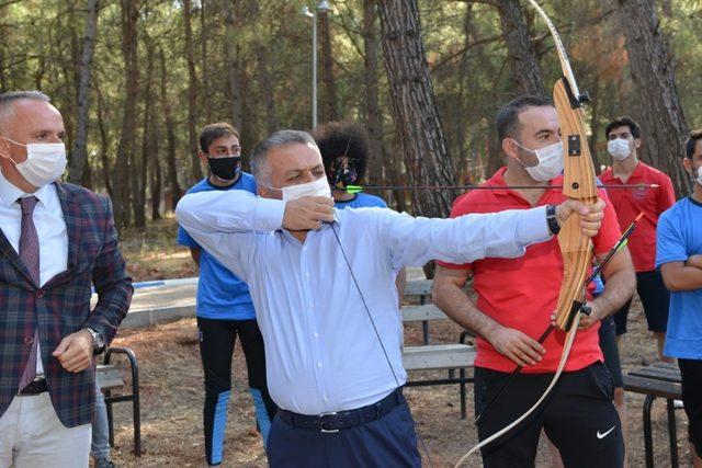 Vali Yazıcı,  Alaaddin Keykubat Kampında gençlerle buluştu