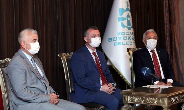 Başkan Büyükakın, LGS’de dereceye giren öğrencileri ödüllendirdi G2