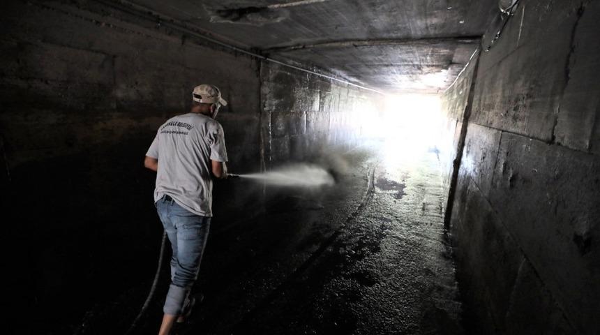 Başiskele’de temizlik çalışmaları sürüyor