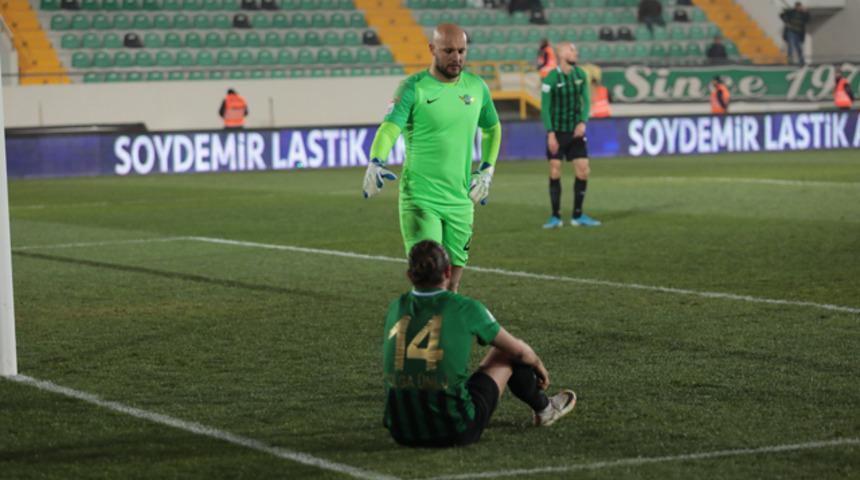 Akhisarspor kaleci Gökhan Değirmenci ile yollarını ayırdı
