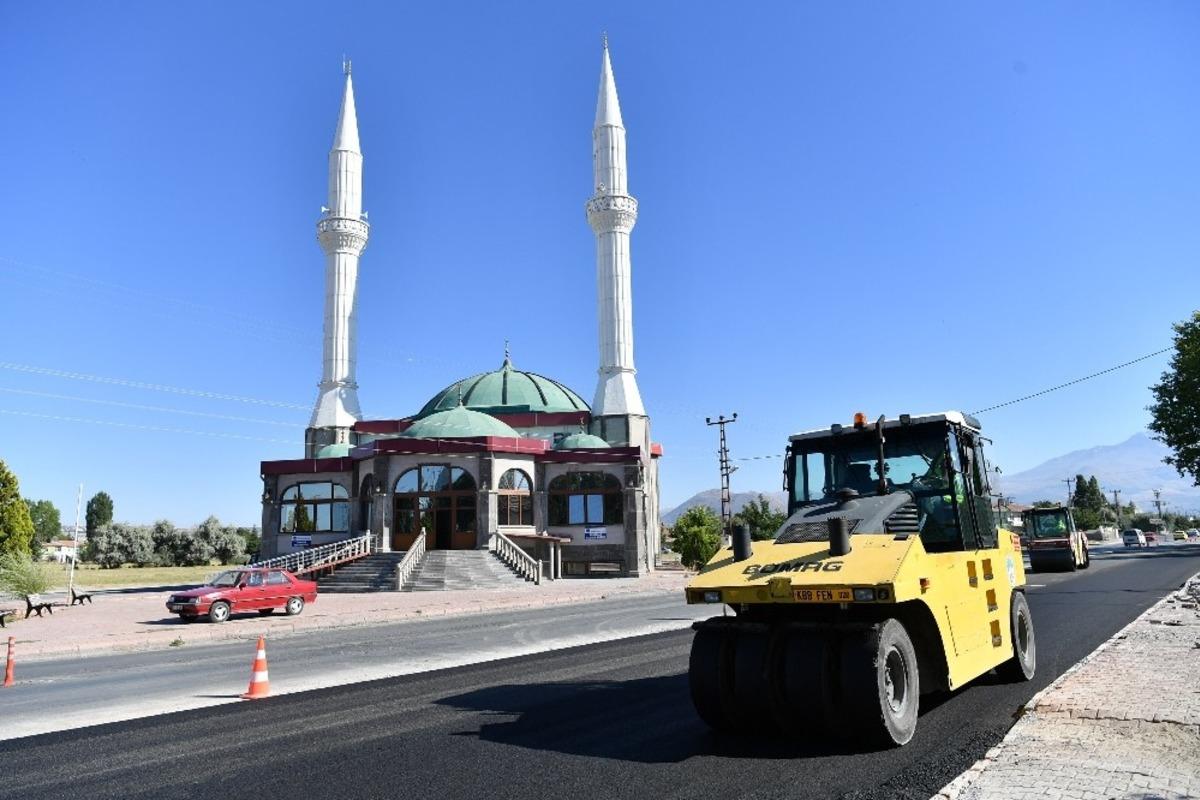 Başkan B&uuml;y&uuml;kkılı&ccedil;&rsquo;tan Argıncık&rsquo;ta asfalt incelemesi