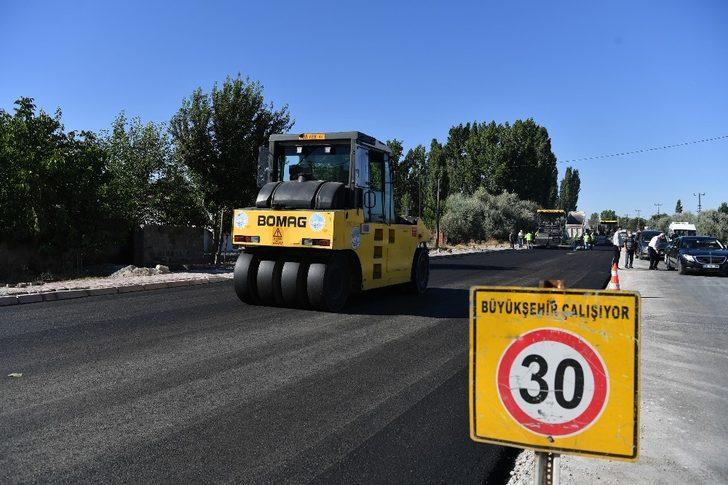 Başkan Büyükkılıç’tan Argıncık’ta asfalt incelemesi G4