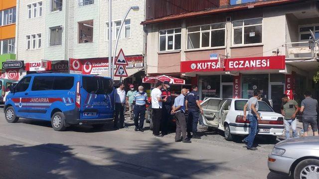 Seydişehir’de otomobildeki yangın büyümeden söndürüldü