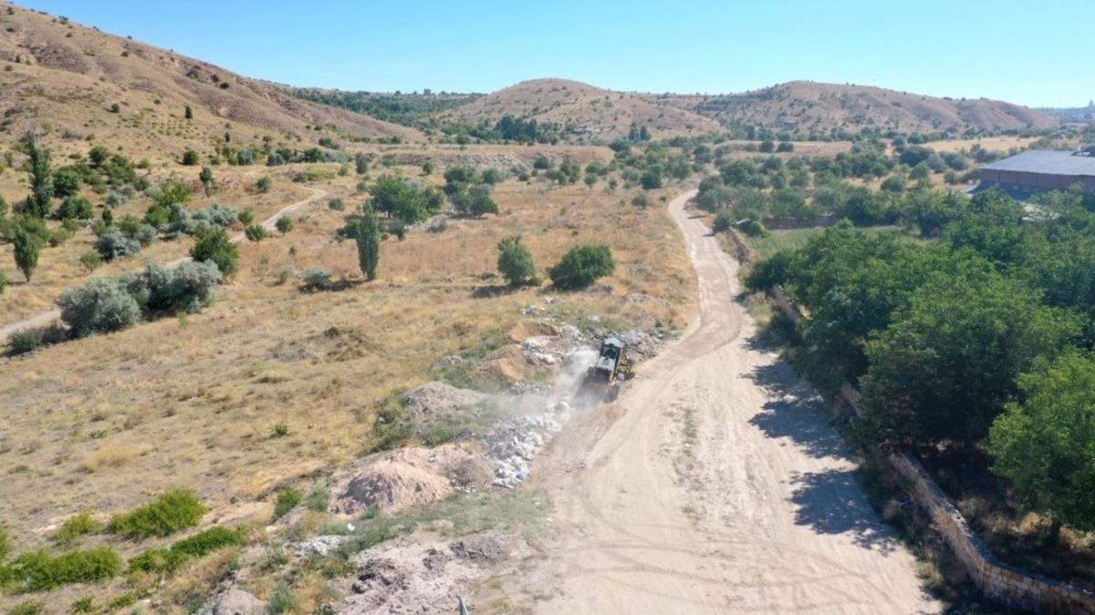 Nevşehir&rsquo;de arazi yolları onarılıyor