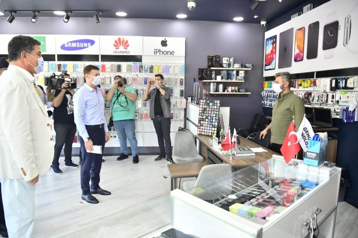 Bah&ccedil;elievler&rsquo;de restoran ve iş yerlerine korona vir&uuml;s denetimi