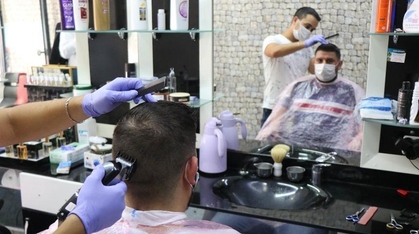 Berberlerin &rsquo;elektrik, su, sigorta ve vergi&rsquo; indirimi talebi