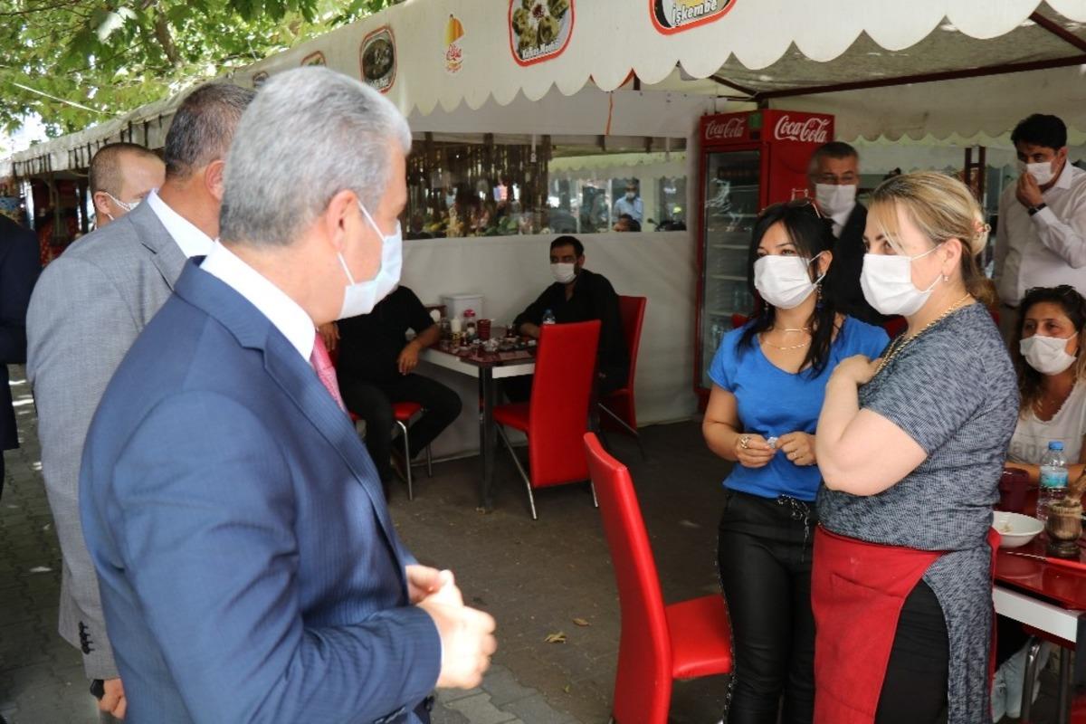 Salgının kontrol altına alınması i&ccedil;in Vali Akın, halka uyarı yaptı