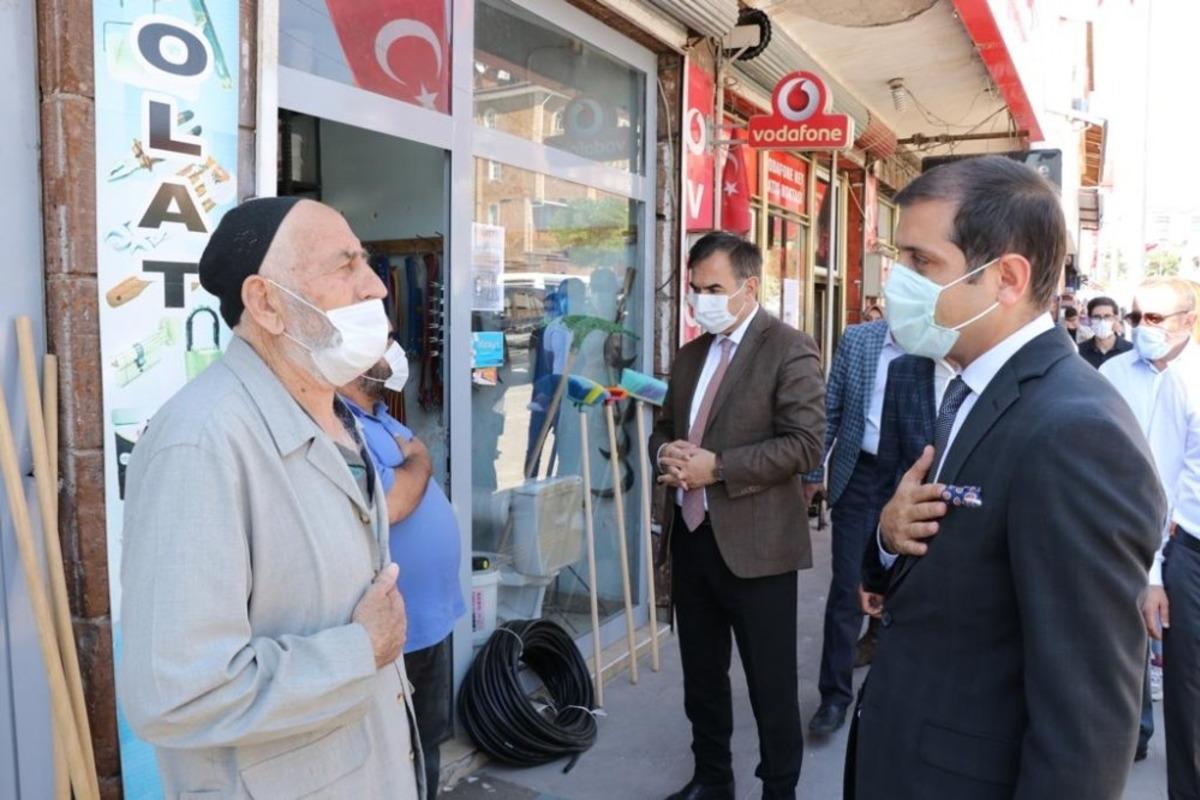 Ahlat&rsquo;ta korona vir&uuml;s denetimi