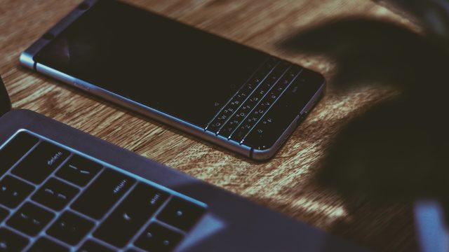 BlackBerry akıllı telefon sektörüne geri dönüyor!