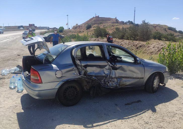 GÜNCELLEME 2 - Ordu Büyükşehir Belediye Başkanı Güler, Kırıkkale'de trafik kazası geçirdi G3