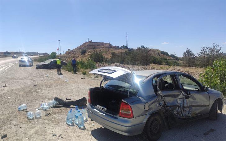 GÜNCELLEME 2 - Ordu Büyükşehir Belediye Başkanı Güler, Kırıkkale'de trafik kazası geçirdi G5