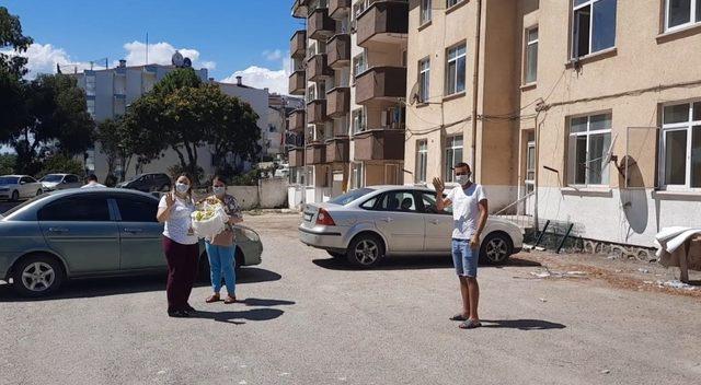 Koronaya yakalanan baba yeni doğan bebeğini 4 gün sonra görebildi