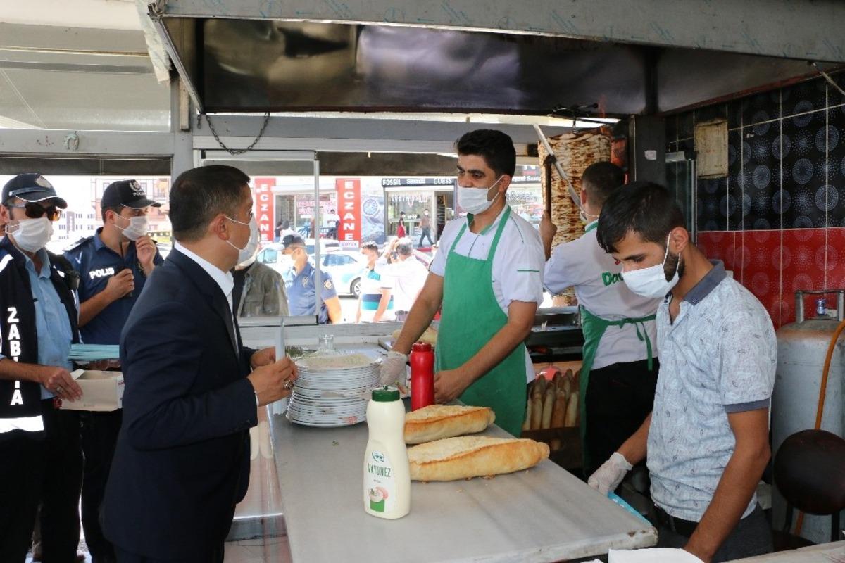 Kaymakam Mehmetbeyoğlu, korona vir&uuml;s denetimlerine devam ediyor