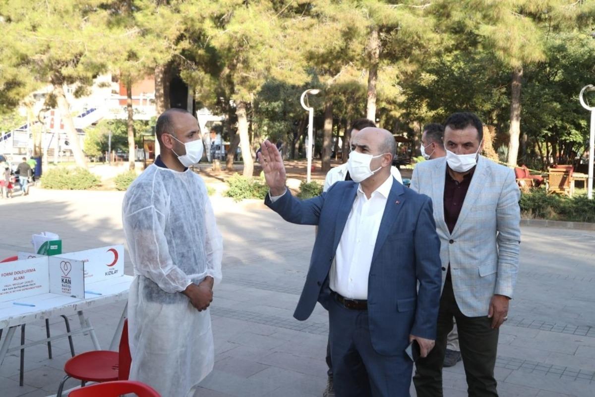 Vali Demirtaş&rsquo;tan korona vir&uuml;s denetimi