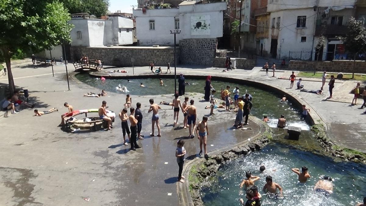 Diyarbakır&rsquo;da &ccedil;ocuklar korona vir&uuml;s&uuml; hi&ccedil;e sayıyor