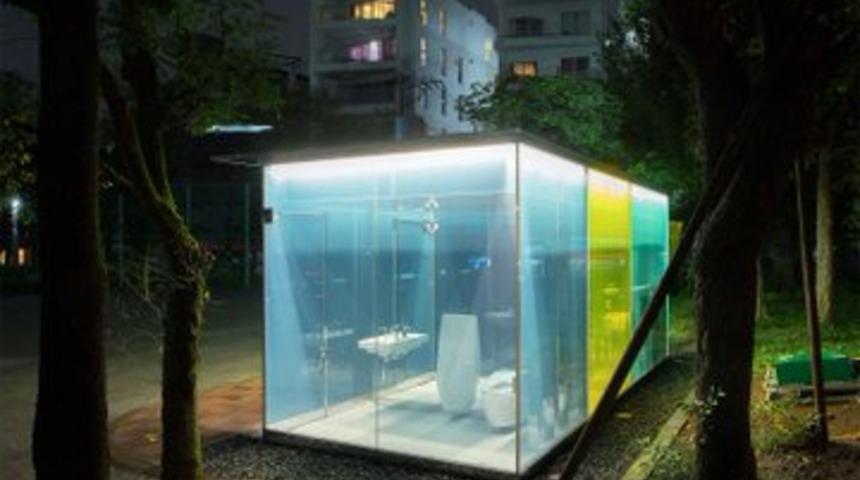 Tokyo'da i&ccedil;i g&ouml;r&uuml;nen tuvaletler hizmete a&ccedil;ıldı