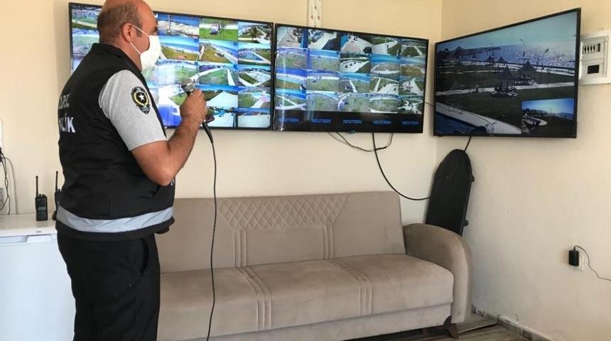 Tuşba’da parklar 7/24 gözetim altında