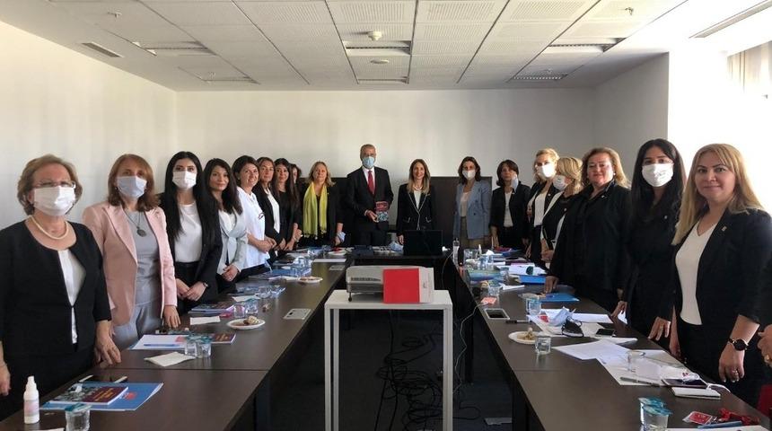 Zoru Başaranlar kitabı Ankara&rsquo;dan tam not aldı