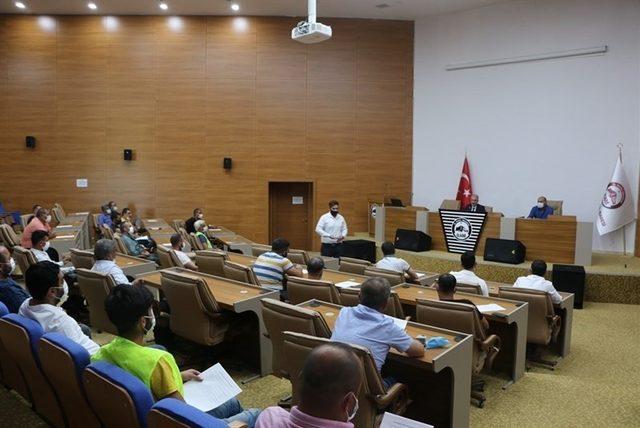 Elazığ’da bina yıkımı yapan firmalar bilgilendirildi