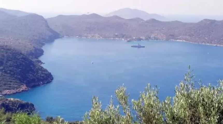 Meis Adası çevresinde hareketlilik