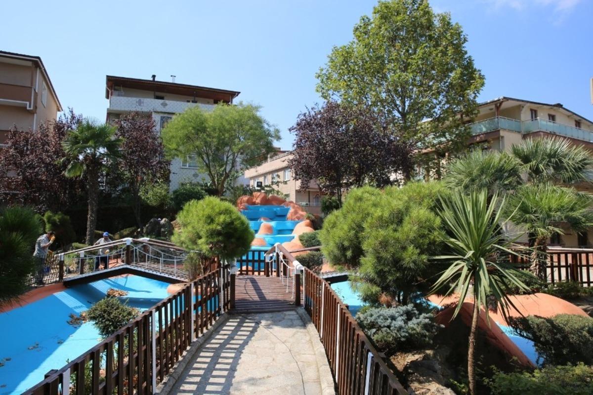 30 Ağustos Zafer Parkı ve sosyal tesisi yenileniyor