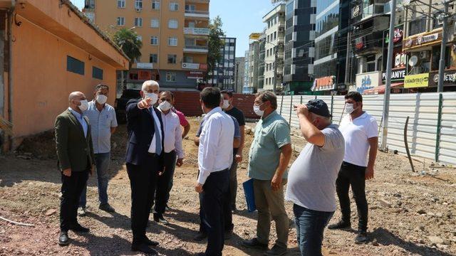 Gündoğdu Pişmaniyeciler Meydanında çalışmaları inceledi