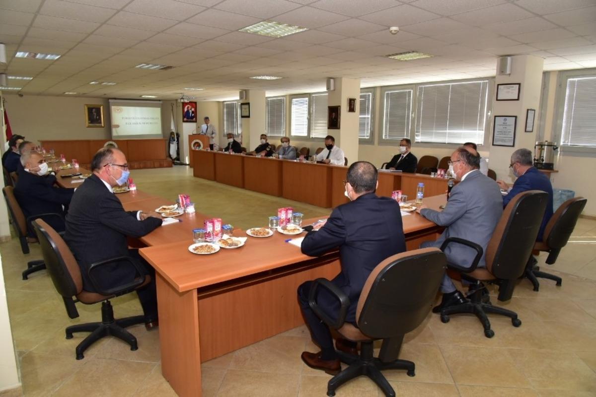 Turgutlu&rsquo;daki Covid-19 &ccedil;alışmaları değerlendirildi