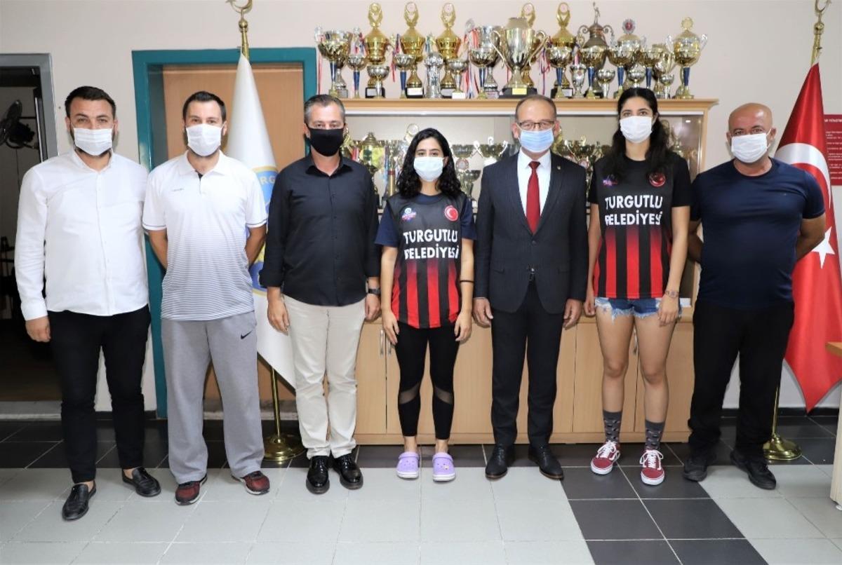 Turgutlu Belediyespor iki &ouml;nemli ismi kadrosuna dahil etti