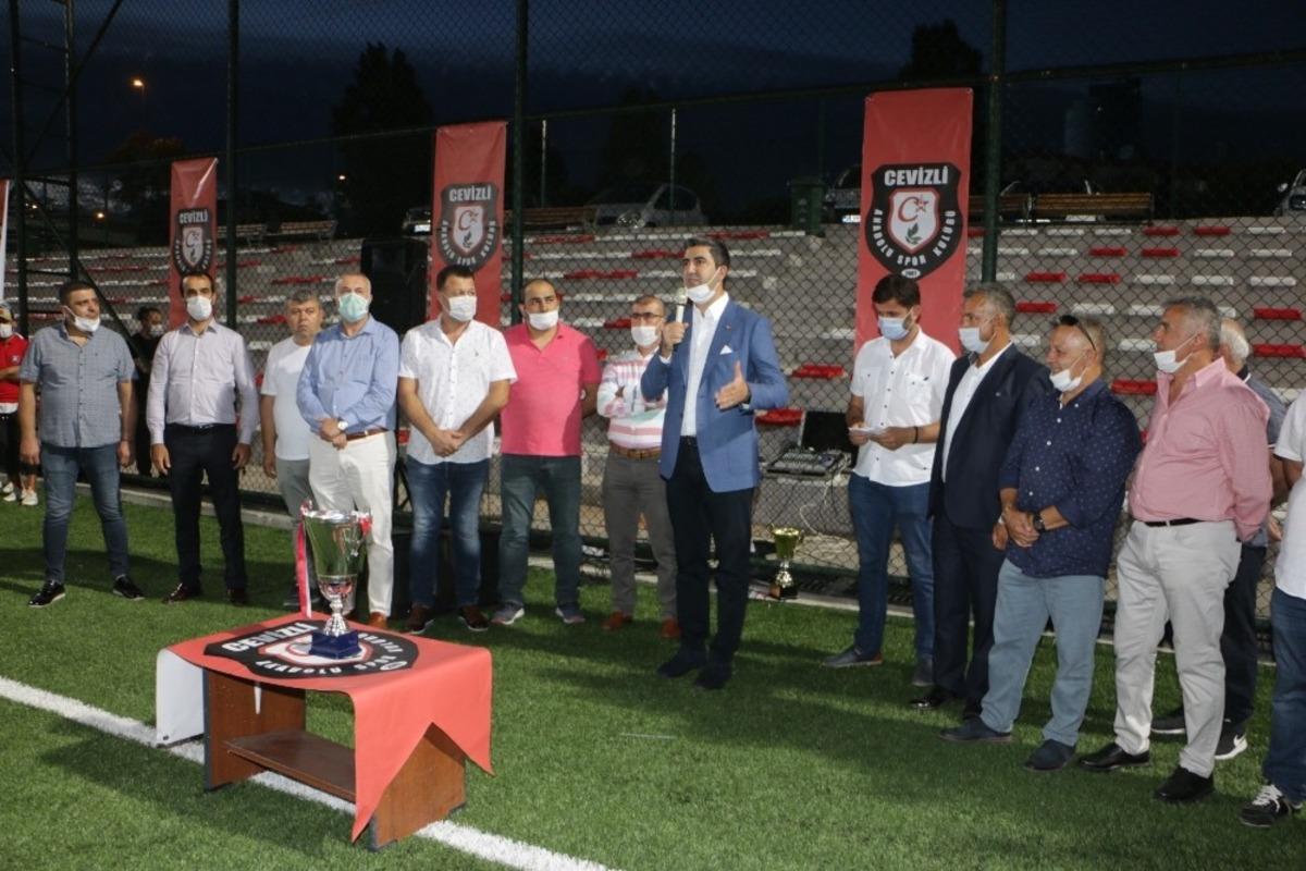 Cevizli Anadoluspor&rsquo;da kupa sevinci