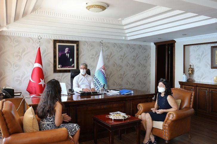 YKS birincisi Uyar’a Marmaris Belediyesi’nden bisiklet hediyesi G4