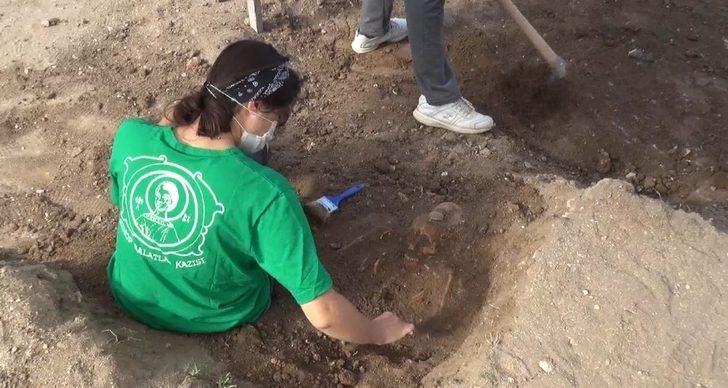 Sinop’ta balatlar yapı topluluğu kazı çalışmaları G1