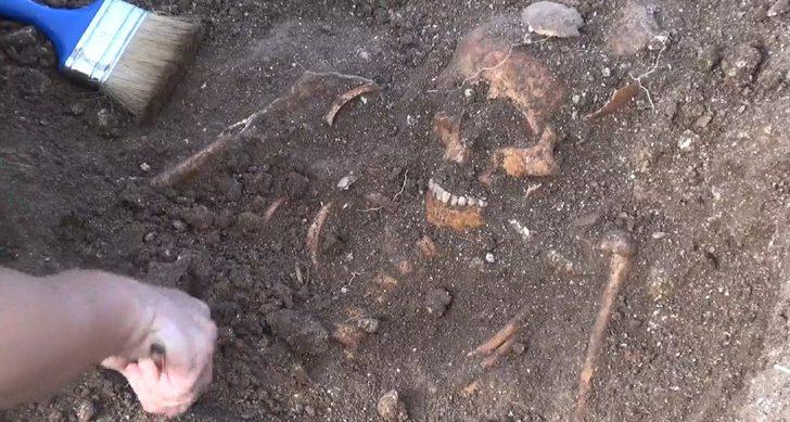 Sinop’ta balatlar yapı topluluğu kazı çalışmaları G4