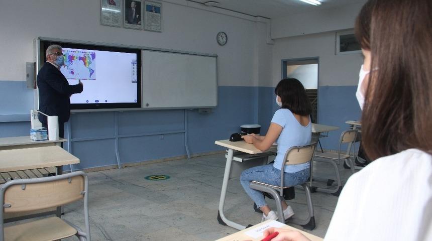 İstanbul&rsquo;da okullarda 21 Eyl&uuml;l provası