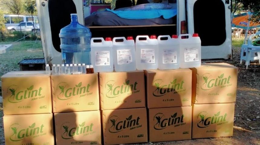 Sahte alkol ve &uuml;retim malzemeleri ele ge&ccedil;irildi