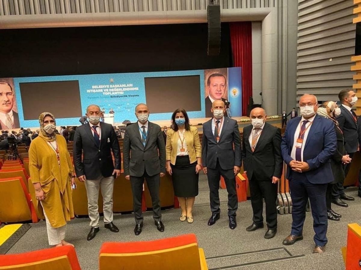 Başkan &Ouml;zl&uuml; belediye başkanları toplantısına katıldı