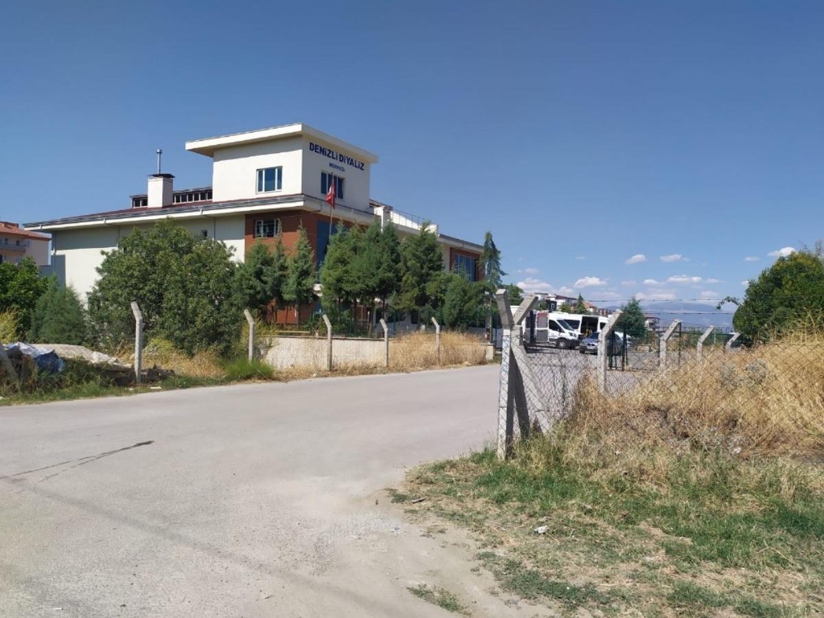 B&ouml;brek hastası eşini bı&ccedil;aklayan şahıs, tutuklandı