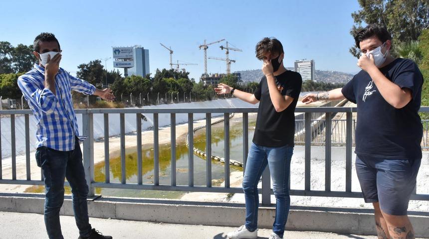 İzmir'de 'kötü  koku' vatandaşı isyan ettirdi