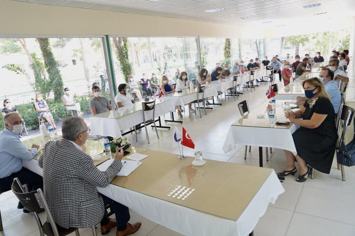 Ege &Uuml;niversitesinde proje seferberliği yeni normalde de s&uuml;r&uuml;yor