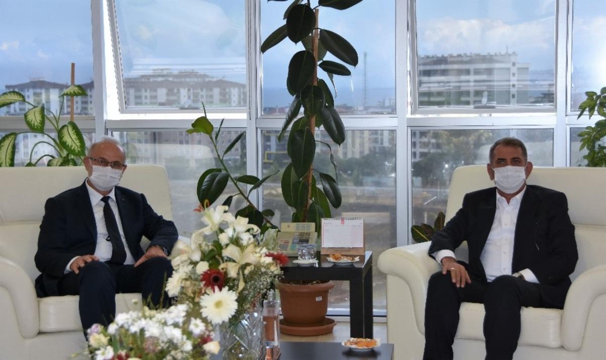 Rekt&ouml;r &Uuml;nal: &ldquo;AR-GE &ouml;nceliğimiz&rdquo;