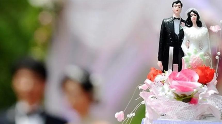 Evlenme vaadiyle geldi, damat adayını 55 bin lira dolandırıp ka&ccedil;tı