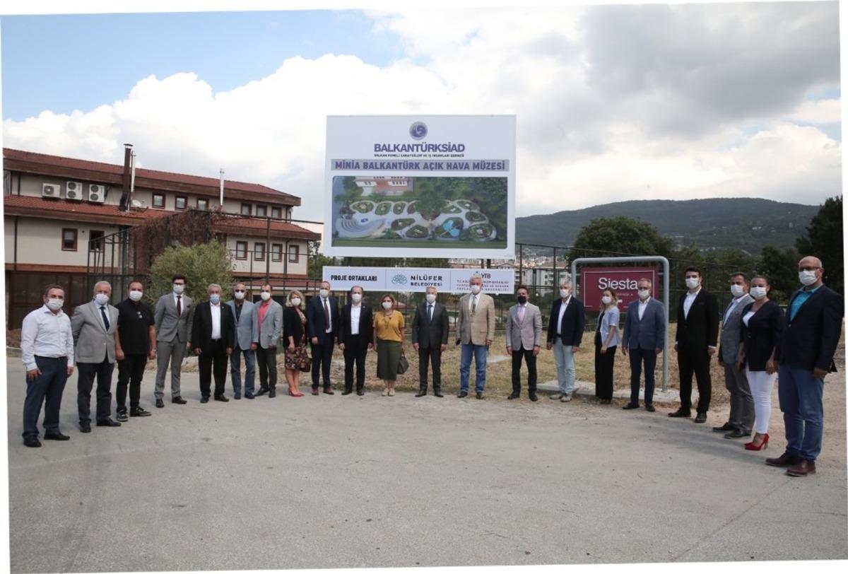 Nil&uuml;fer&rsquo;e Minia Balkant&uuml;rk