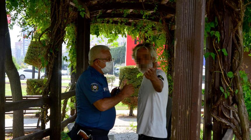 Şoke eden olay! Parktaki ağaca kendini asmak istedi