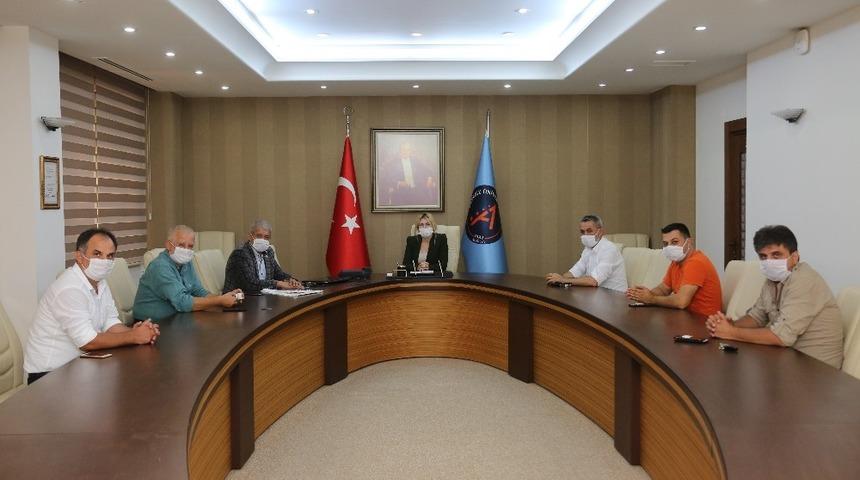 Rekt&ouml;r Prof. Dr. &Ouml;zlenen &Ouml;zkan, AGC&rsquo;yi ağırladı