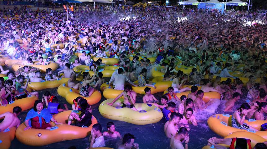 &Ccedil;in, Vuhan'daki havuz partisini savundu: Bu bir zaferdir!