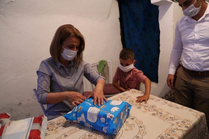 Vali Becel, aile ziyaretlerinde bulundu G2