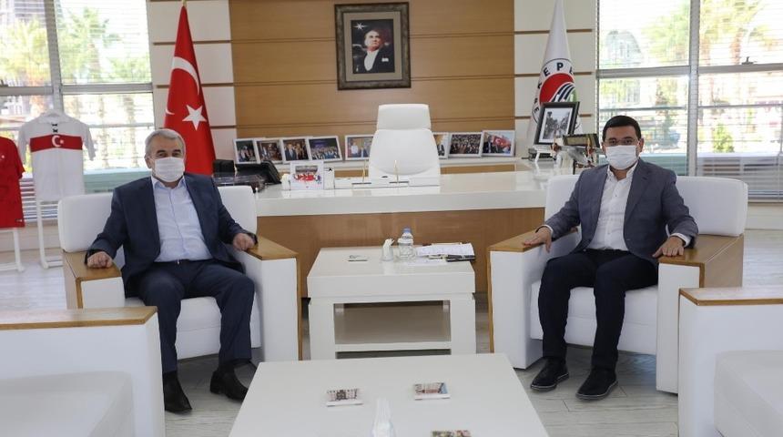 Başkan T&uuml;t&uuml;nc&uuml;, Kepez kaymakamı Şahin&rsquo;i ağırladı