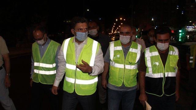 Batman Belediyesi çalışmalarına gece gündüz devam ediyor