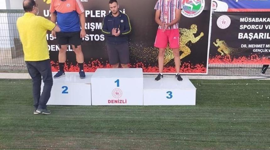 Kayserili atletler Denizli’den madalya ile döndü